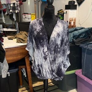 FAVLUX Monochrome Tie-Dye Kimono Blue